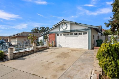 5878 Parkmead Ct, San Diego, CA 92114-6568