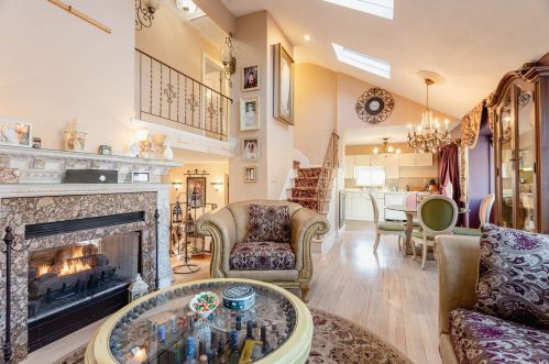 47 Myson St, West Islip NY  11795-2703 exterior