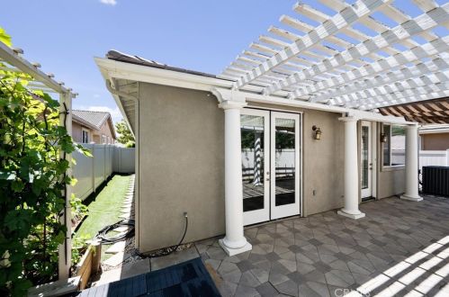 147 Tijeras Crk, Beaumont CA  92223-7308 exterior