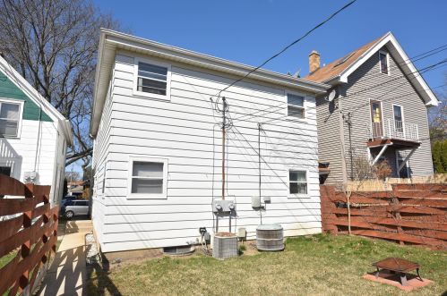 3352 Pennsylvania Ave, Milwaukee WI  53207-3105 exterior