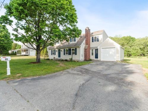 39 River St, Seekonk, MA 02771-4706