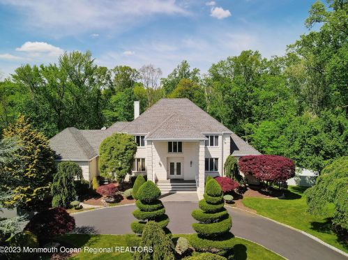 9 Harvest Ln, East Freehold, NJ 07728-7763