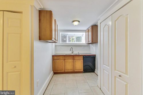 2119 1st St, Washington DC  20001-1004 exterior