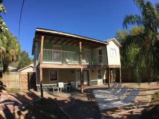 1223 13th St, Saint Petersburg FL  33705-1010 exterior