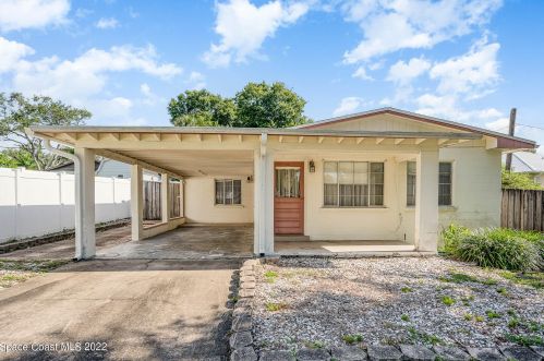 214 Berkshire Dr, Cocoa, FL 32922-6906