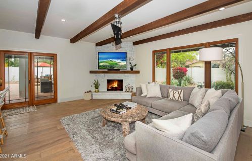 5301 Paradise Dr, Scottsdale AZ 85260-5433 exterior