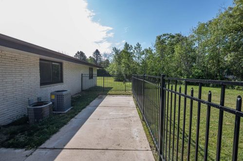 1545 Cedar Ln, Milwaukee WI  53217-1102 exterior