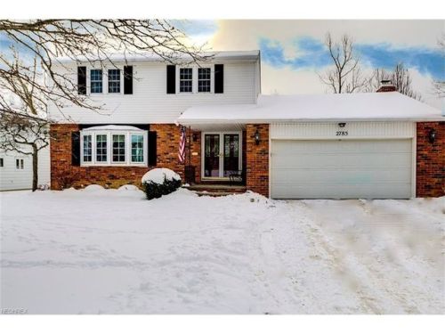 2785 Brian Dr, Cleveland, OH 44134-6423