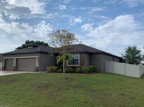 1721 30th St, Cape Coral, FL 33914-4070