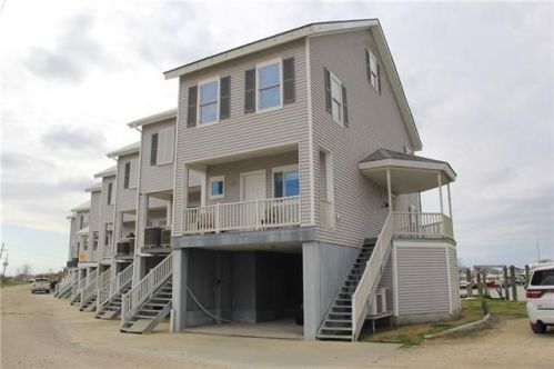 300 Cypress Cove Rd, South Pass, LA 70091