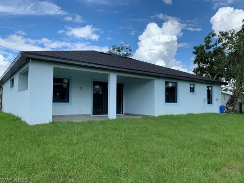 3219 12th St, Lehigh Acres, FL