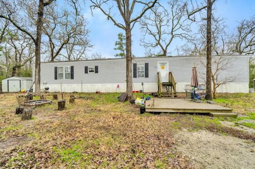 103 Mcmillan Rd, Huntsville, TX 77320-1717