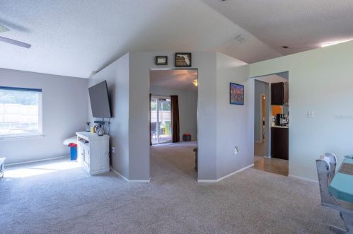 1524 Keeling Dr, Deltona, FL 32738-5367