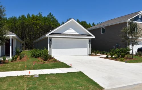 575 Earl Godwin Rd, Freeport FL  32439-2766 exterior