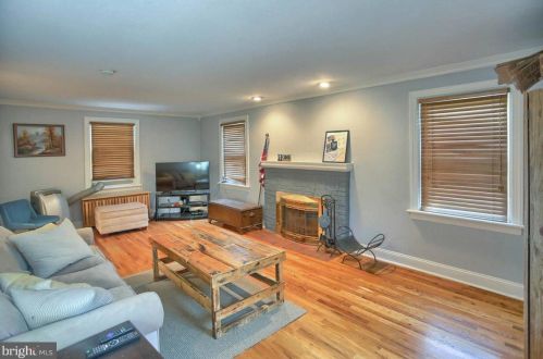 4132 Ridgeview Rd, Harrisburg, PA 17112-2879