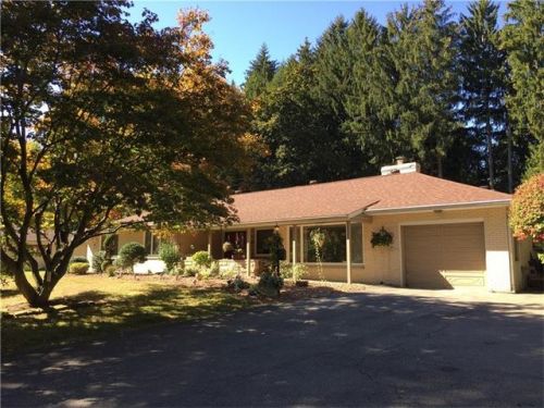 120 Maple Dr, Hermitage, PA 16148-2668