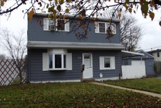 73 Water Ln, Plainedge, NY 11756-4441