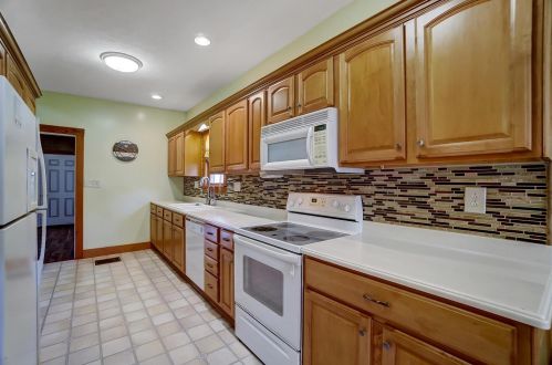 649 Sandusky Ave, Bellefontaine OH  43311-2746 exterior