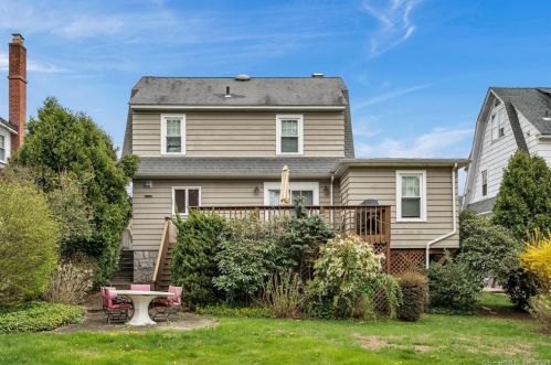 23 Woodlawn Rd, United States Coast Guard Ac, CT 06320-2916
