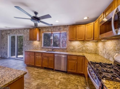 13 Madison St, Lincoln Park NJ  07035-1129 exterior