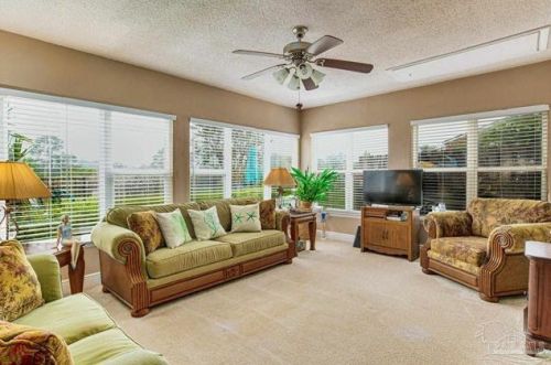 4810 Huron Dr, Pensacola FL  32507-8739 exterior