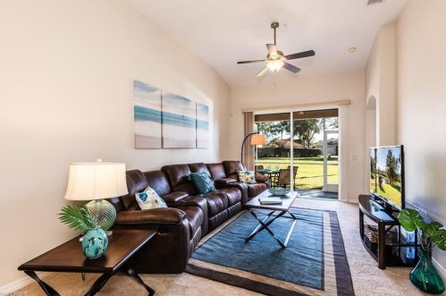 14095 Winchester Ct, Naples, FL 34114-8638