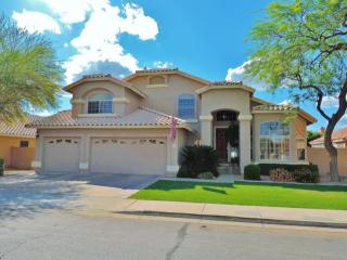 4614 Carla Vista Dr, Chandler, AZ 85226-2912