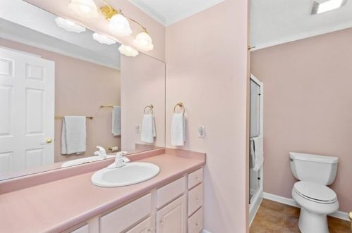 608 Gander Cir, Bridgeville PA  15017-3428 exterior