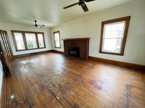 311 College Ave, Grove City PA 16127-1208 exterior