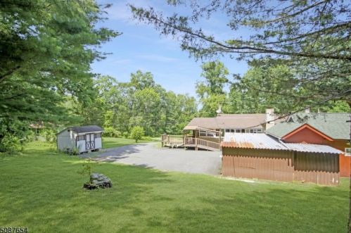 131 Mount Pisgah Ave, Oxford NJ  07863-3070 exterior