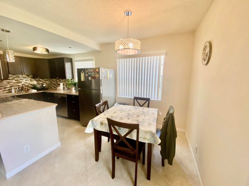 67 Burgundy B, Delray Beach, FL 33484-5419
