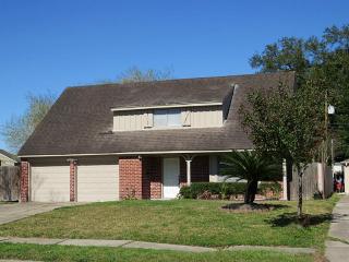 6046 Airport Blvd, Houston TX  77035-5304 exterior