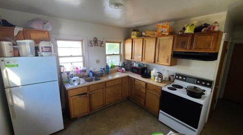 850 Shawano Ave, Green Bay, WI 54303-2869