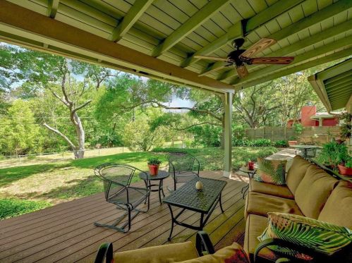 5807 Bullard Dr, Austin TX 78757-4400 exterior