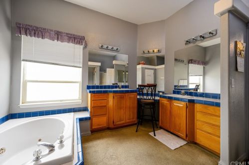 22721 Old Elsinore Rd, Perris CA  92570-8508 exterior