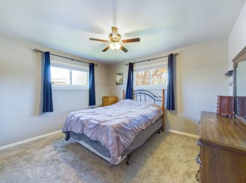 1438 10th St, Manitowoc WI  54220-5700 exterior