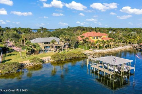 2442 Newfound Harbor Dr, Merritt Island FL  32952-2870 exterior