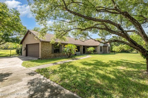 4515 Wellington Ln, Mims, FL 32754-4702