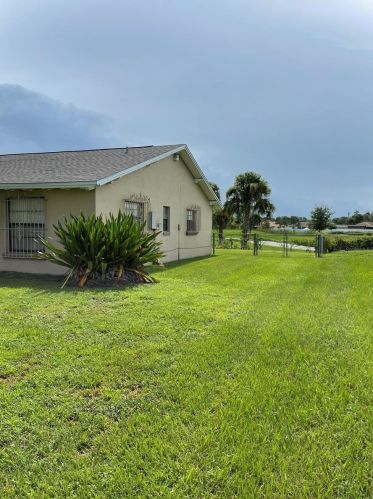 347 Florida Pkwy, Kissimmee, FL 34743-6326