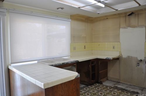 23035 Mehden Ave, Long Beach, CA 90745-4704