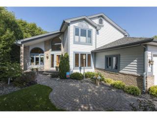 4425 Polaris Ln, Minneapolis, MN 55446-2667