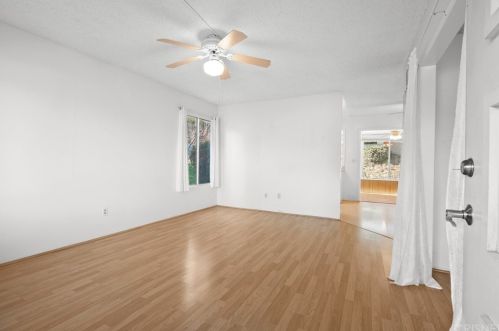 19712 Avenue Of The Oaks, Santa Clarita CA  91321-1311 exterior