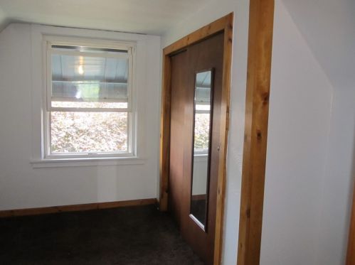 448 Broad St, Grove City PA  16127-2201 exterior