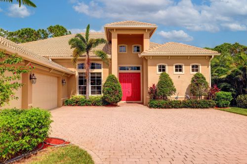 401 Lyndhurst Ct, Fort Pierce, FL 34983-3440