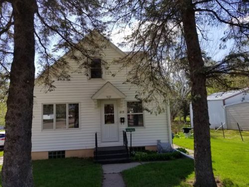 613 Cedar Ave, Marshfield, WI 54449-4225