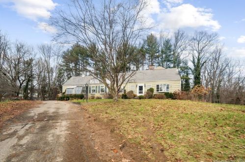 226 Silvermine Rd, New Canaan, CT 06840-4910