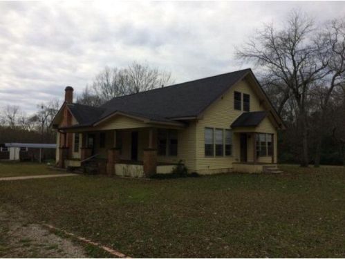 751 Red Springs Rd, Fitze, TX 75946-2403
