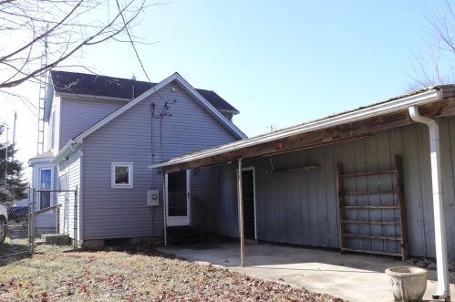 820 Columbus Ave, Bellefontaine OH  43311-1122 exterior