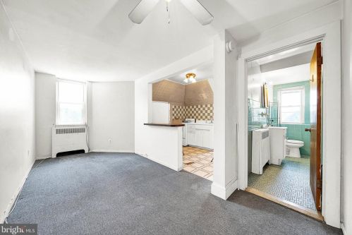 7814 Ardleigh St, Philadelphia PA 19118-4402 exterior