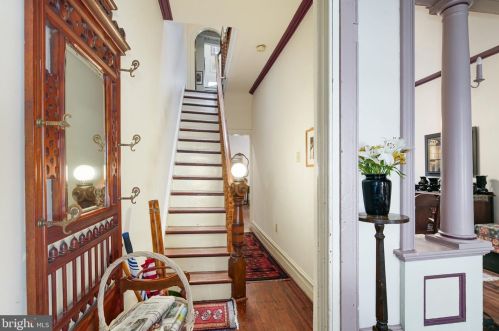 2502 Aspen St, Philadelphia, PA 19130-2405